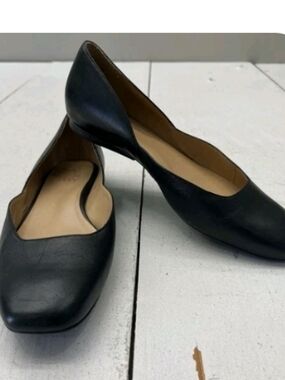 Classic Black Women's Leather Flats